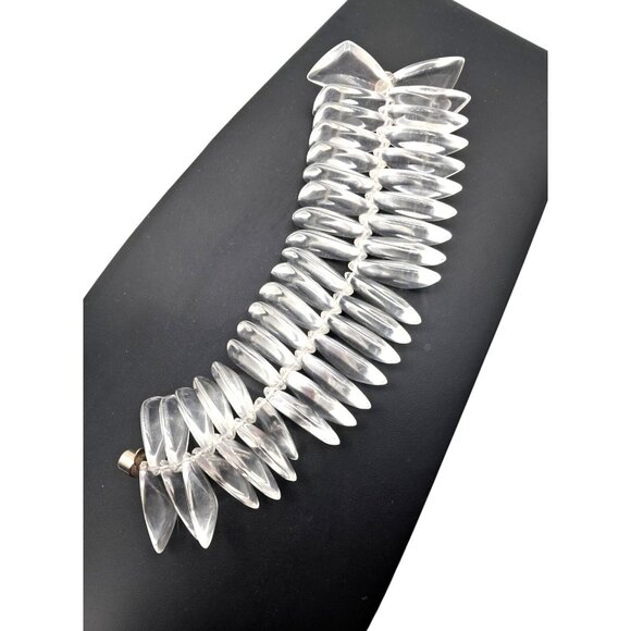 Yasmine Kuhn Lucite Bracelet Magnetic Clasp Clear Asymmetrical Large Beads Costu - Picture 7 of 9